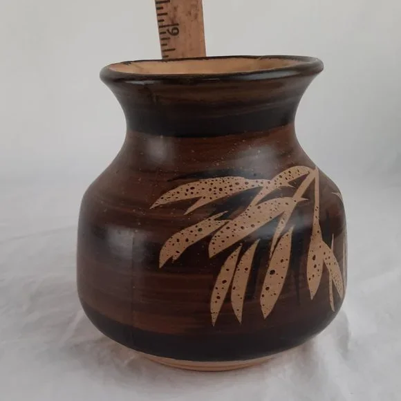 B Welsh, Pacific Stoneware, Hand Painted, Pottery Vase, Made in USA in 1971 - Picture 5 of 7